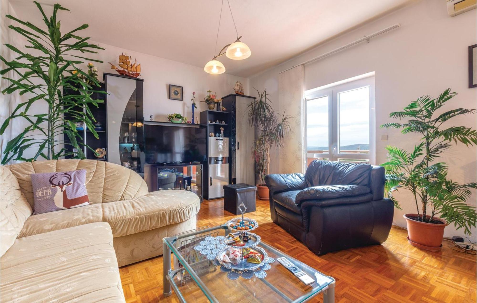Nice Apartment In Plano With Kitchen 외부 사진